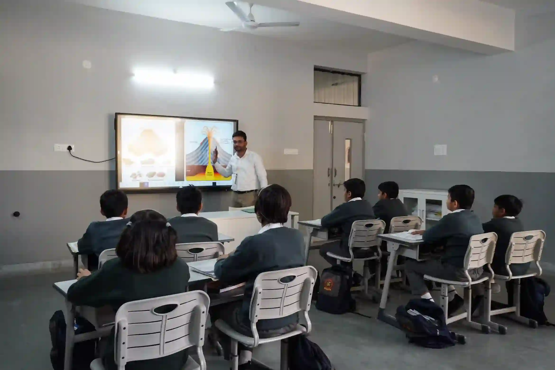 Middle Classroom 